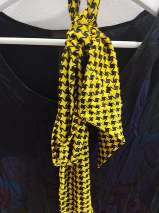 Camisola ,vestido de Custo Barceló