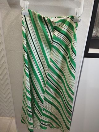 Falda MIDI zara 