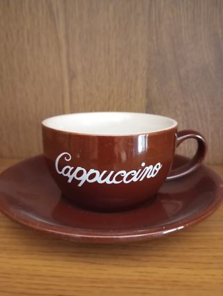 4 tazze con piattini anni 70 cappuccino mai usate
