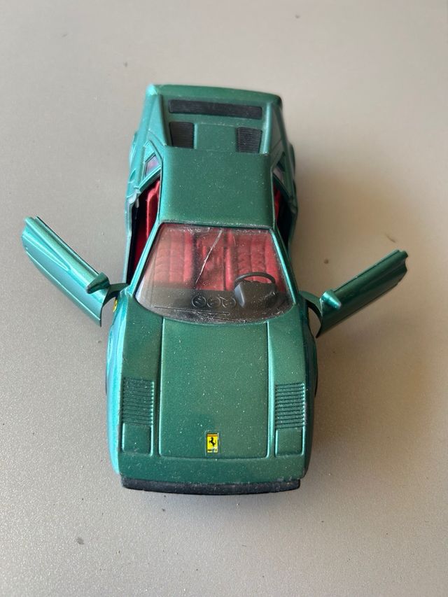 Maqueta ferrari gto 1/24