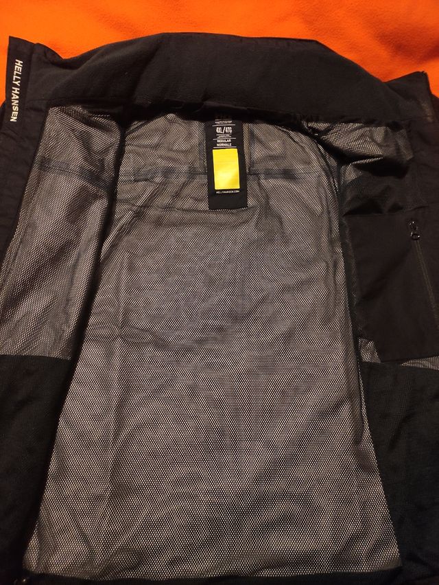 CHAQUETA HELLY HANSEN