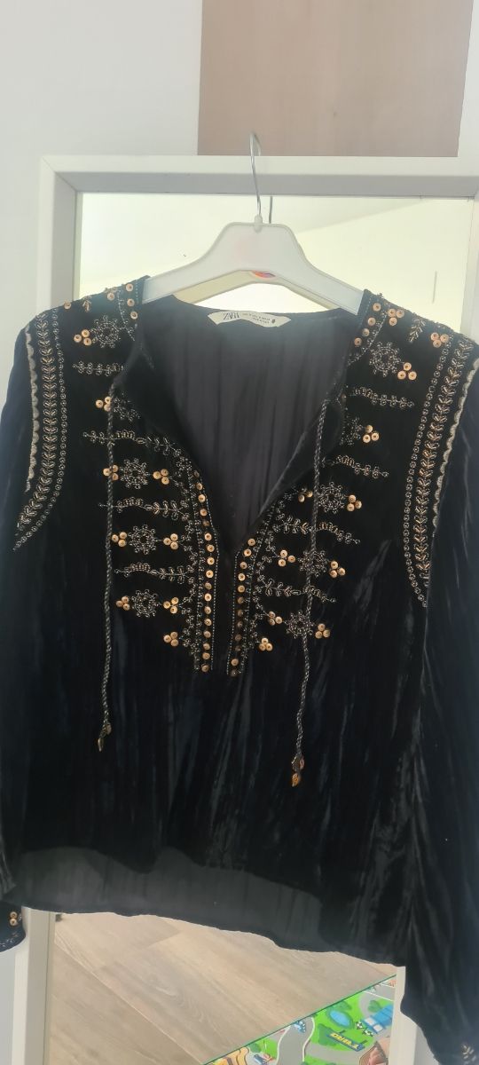 Camisa negra de terciopelo gypsy..