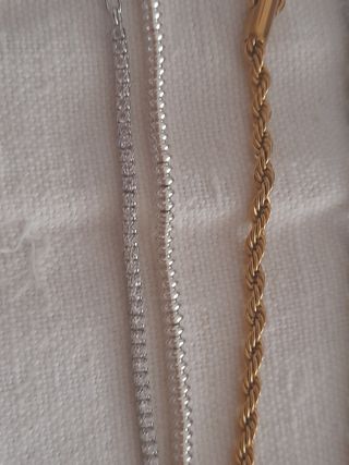 Varie braccialetti ...10 euro