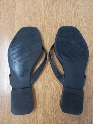 Sandalias Chanclas Negras H&M 36