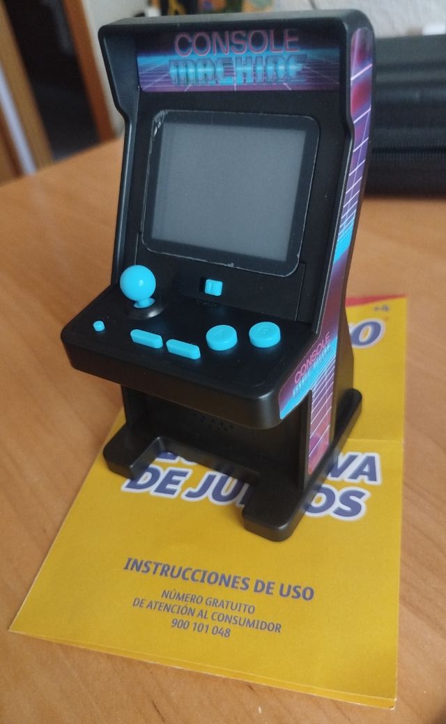 Pequeña consola recreativa vintage (+100 juegos)