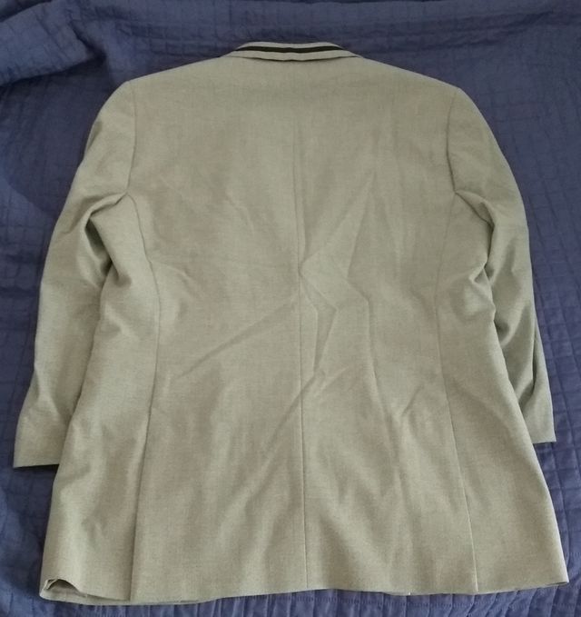 Americana o blazer gris de hombre