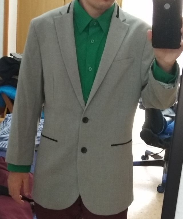 Americana o blazer gris de hombre