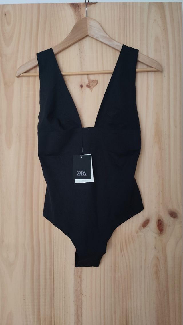 body moldeador zara negro