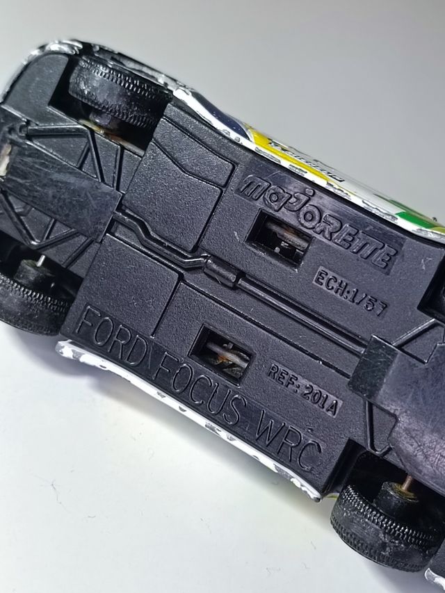 FORD FOCUS WRC 1/64 MAJORETTE