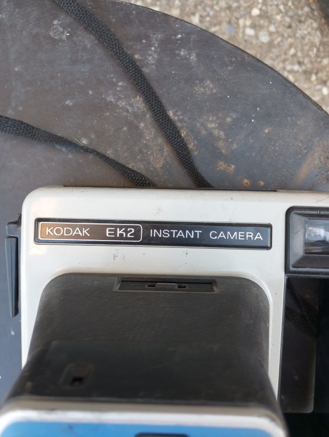 Macchina fotografica istantanea vintage