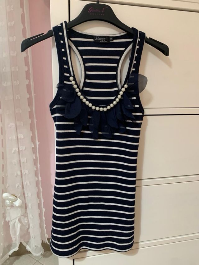 Canotta particolare blu con righe bianche e perle