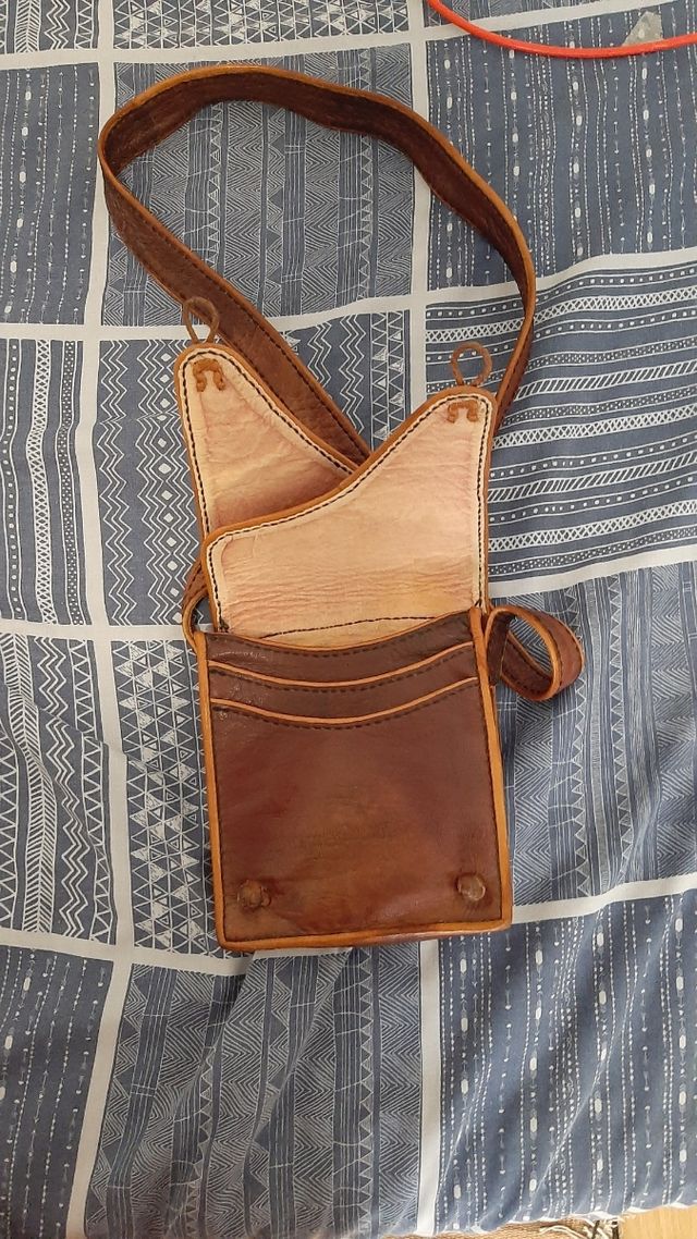 bolso de piel hecho a mano de Marruecos