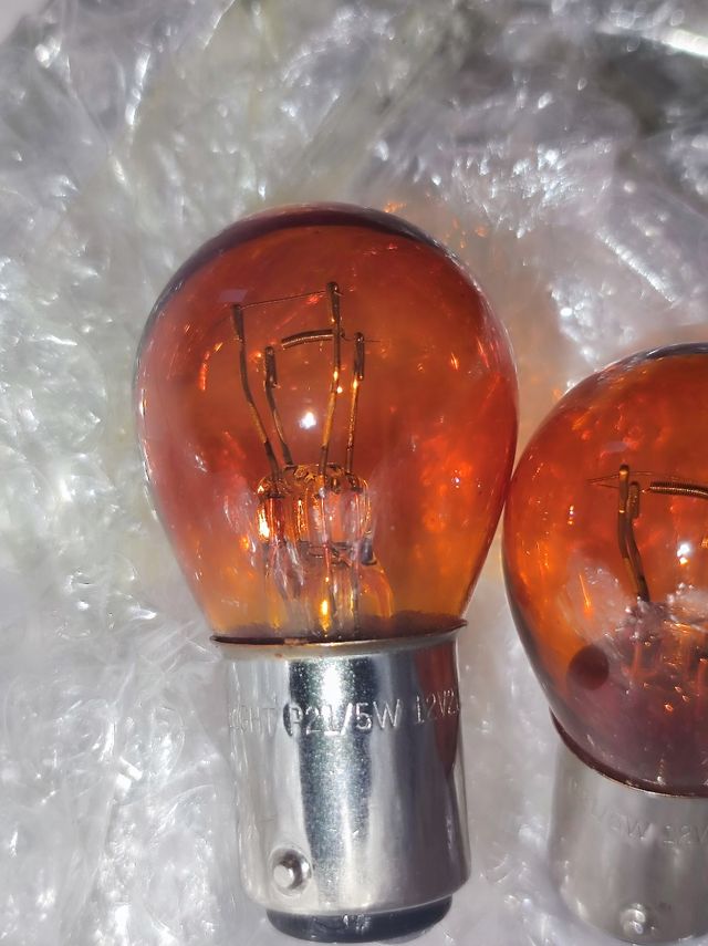 Bombillas luces intermitentes moto / coche