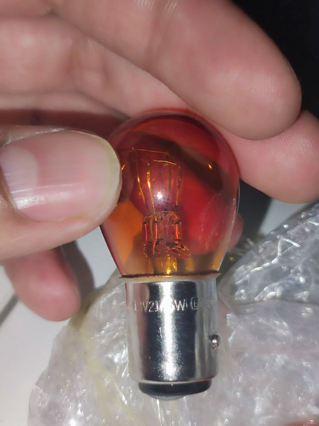 Bombillas luces intermitentes moto / coche