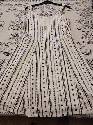 Vestido estilo skater