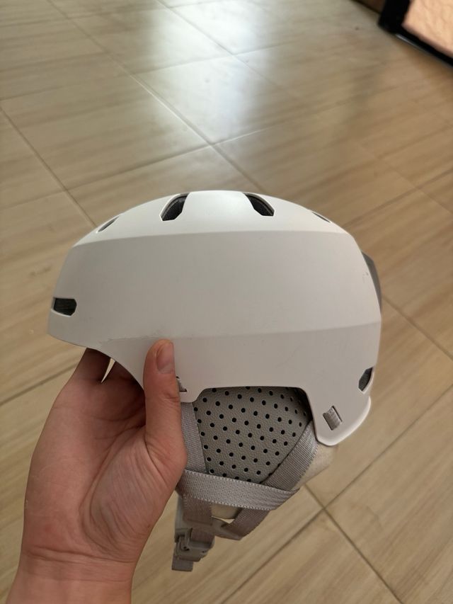 Casco Bern mujer