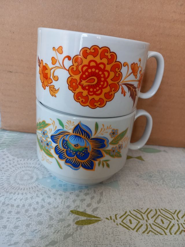 Due tazzoni Monopoli