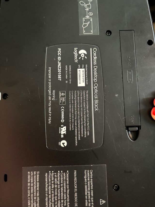 Dos Teclados Inalámbricos Logitech