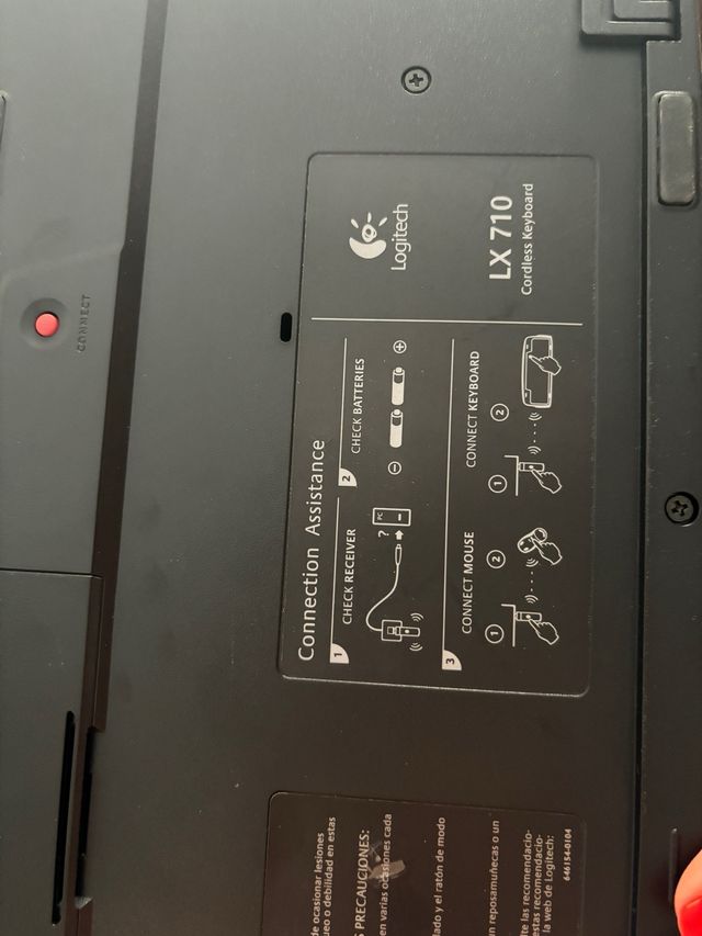 Dos Teclados Inalámbricos Logitech