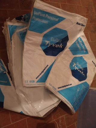 Tuta da lavoro con cappuccio 20 pz