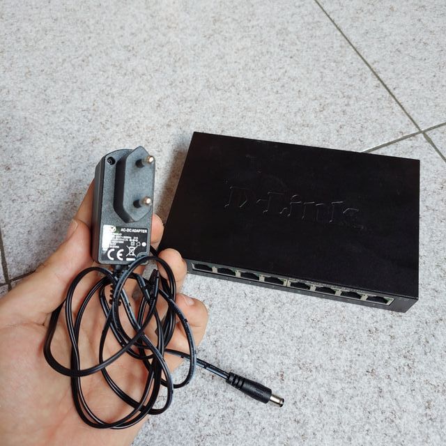 Switch Dlink DES-108 8 Porte Ethernet