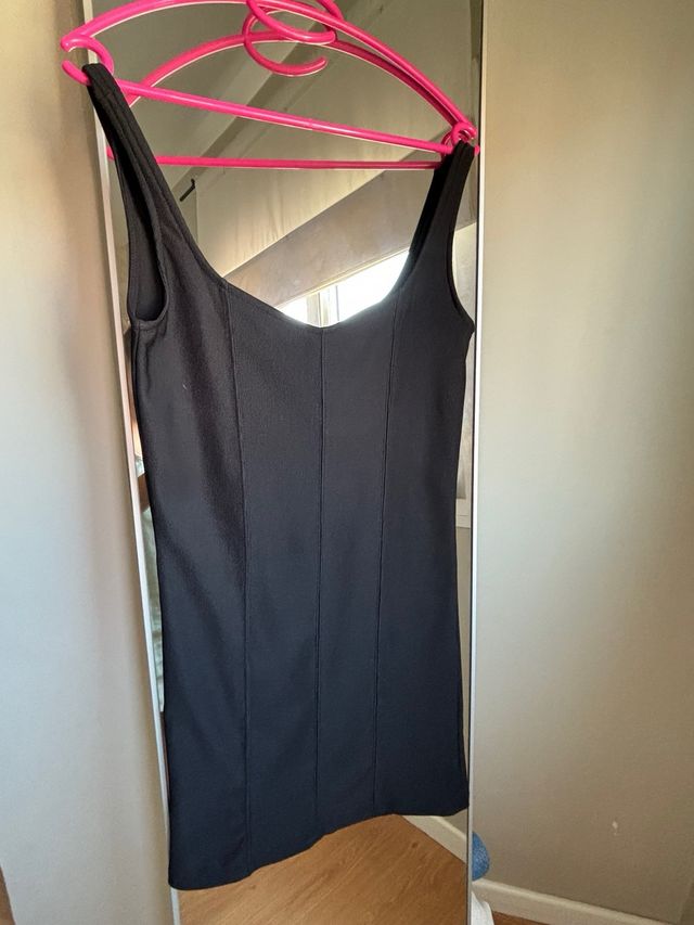 Vestido corto negro basico Stradivarius