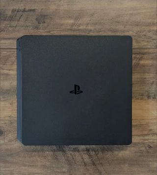 PS4 slim