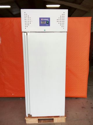 🔲 Armario Refrigerado 1 Puerta - Plata