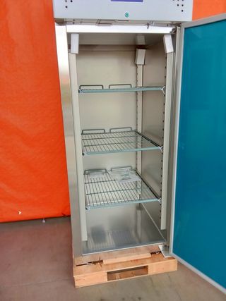 🔲 Armario Refrigerado 1 Puerta - Plata