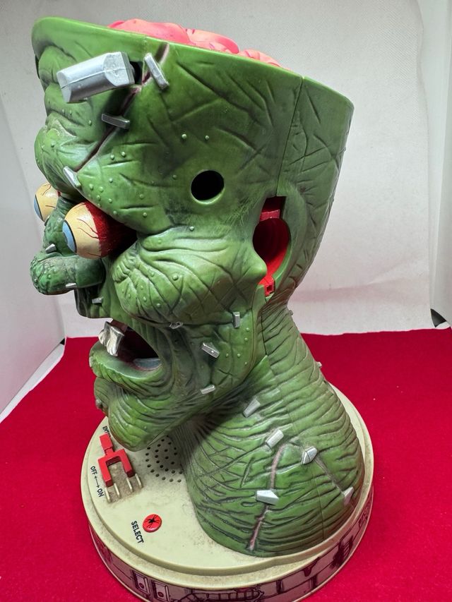 Juego las piezas del terror Frankestein