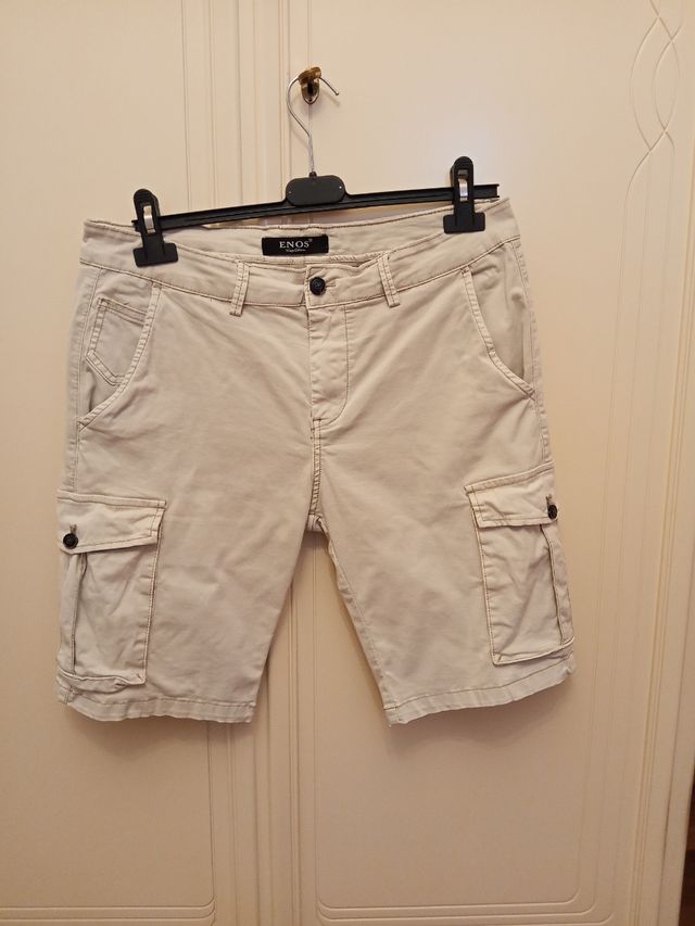 Pantalone bianco corto