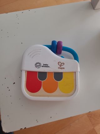 Mini piano magic touch baby Einstein. 