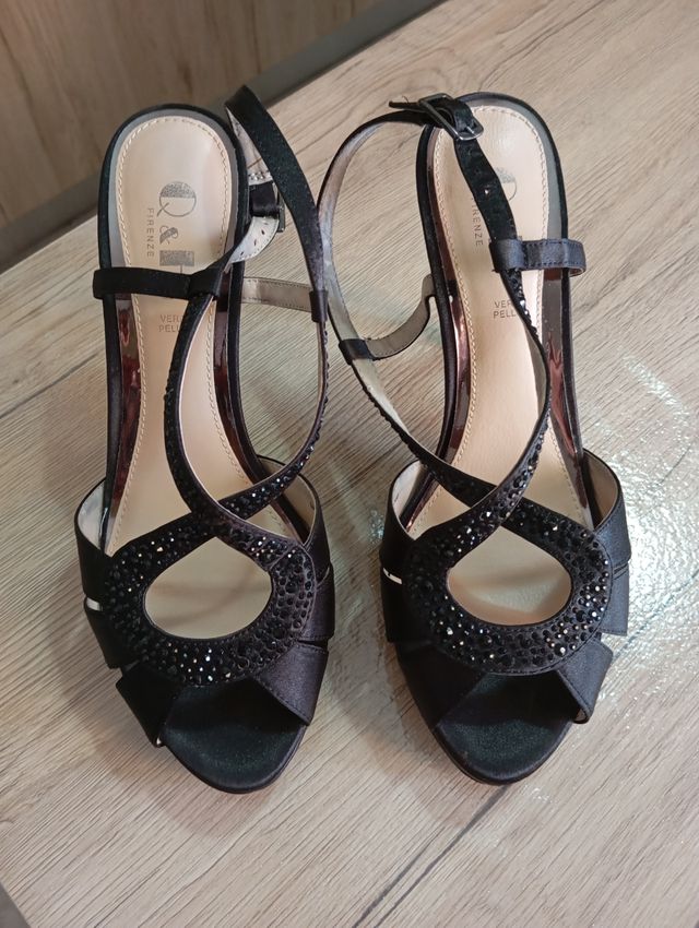 Sandali da cerimonia.