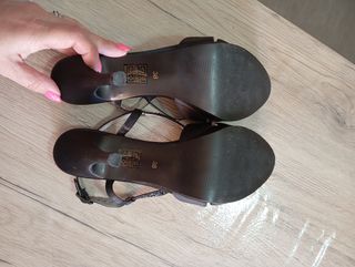 Sandali da cerimonia.