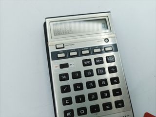 Calculadora vintage Casio AQ-2200