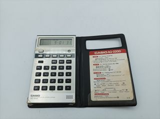 Calculadora vintage Casio AQ-2200