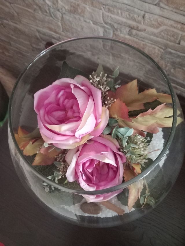 Composizione  floreale  in coppa gigante