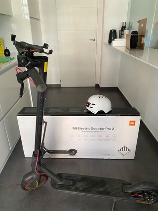 Xiaomi Mi Scooter Pro 2 + casco + soporte movil