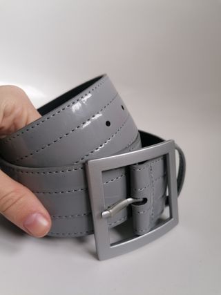 Cinturón ancho gris