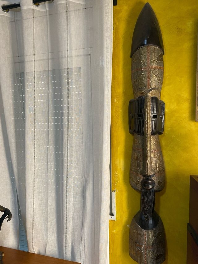 Marcara escultura africana