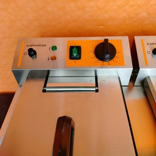 🔲 Freidora Eléctrica 8+8 Lts con Grifo Caterina