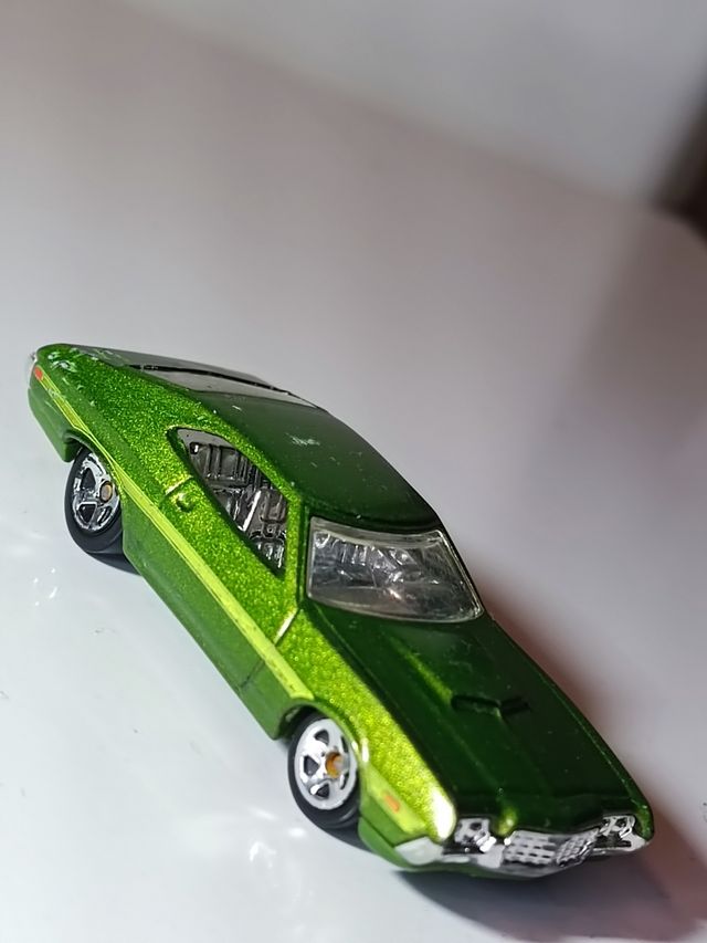 FORD GRAN TORINO SPORT DE 1972 1/64 HOTWHEELS