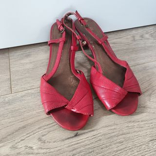 Sandalias Rojas Clarks 37,5