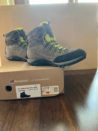 Scarponcini da hiking marchio BERGHAUS