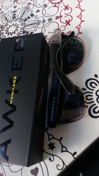 Gafas de sol HAWKERS. Espejo, nuevas.Para regalo