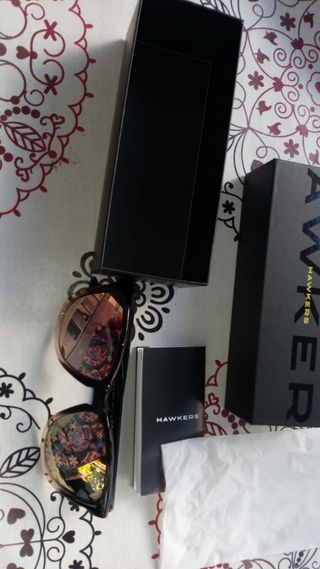 Gafas de sol HAWKERS. Espejo, nuevas.Para regalo