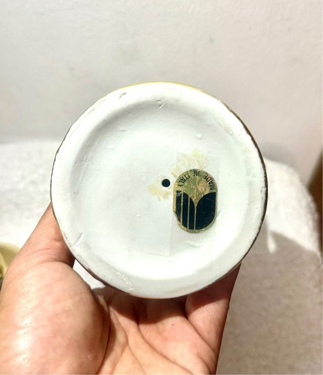 Scultura del busto o della testa di una regina, dea orientale