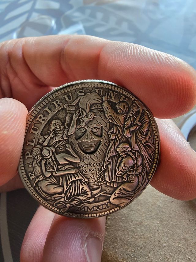 Moneda Mecánica Coleccionista