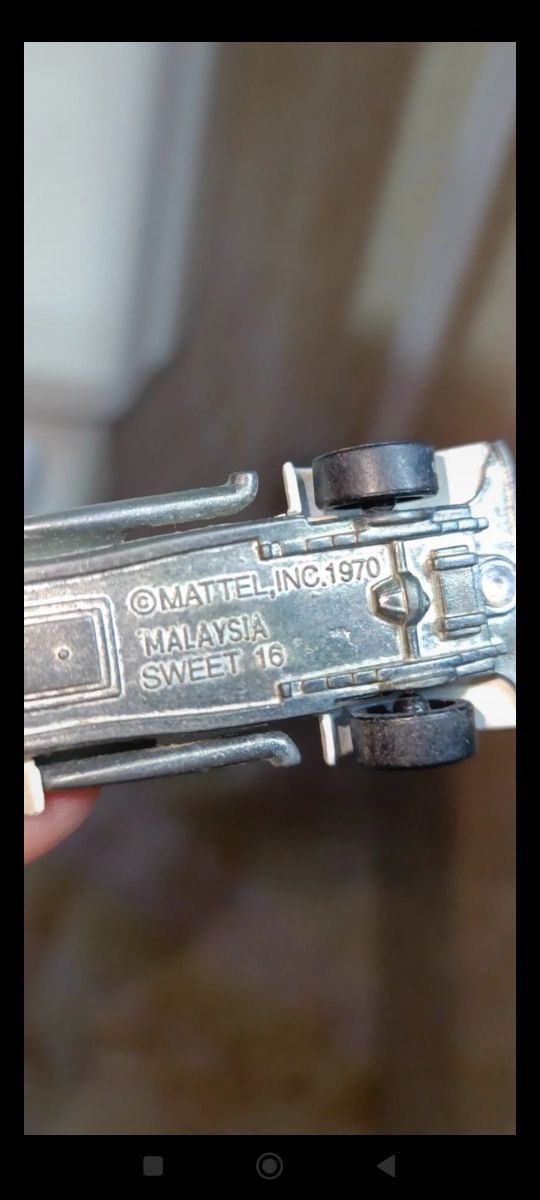 SWEET 16 DE 1970  1/64 HOTWHEELS