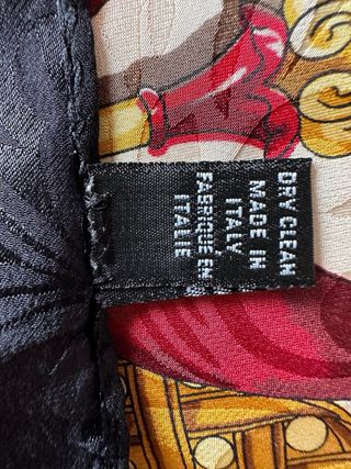 Foulard  in seta operata a fantasia
